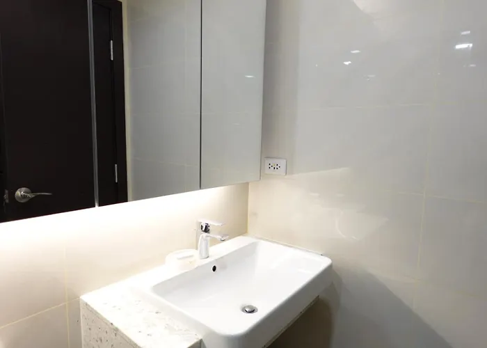 At Park Mckinley West Apartahotel 4*
